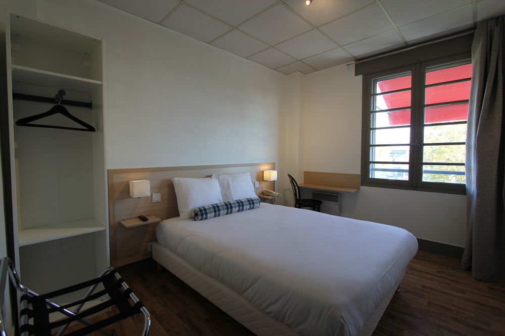 Hotel Vol De Nuit Purpan 2*